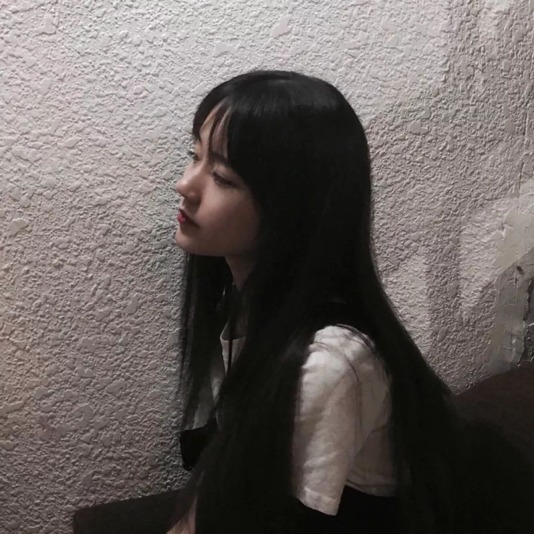 最新傷感女生頭像，探索頭像背后的情感故事
